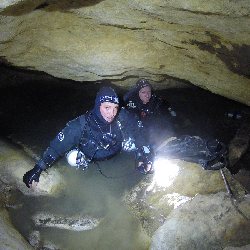 How Can You Be Safe While Cave Diving?